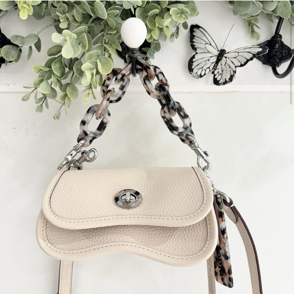 Coach Coachtopia Micro Wavy Dinky Crossbody Bag Ivory New - Picture 3 of 4